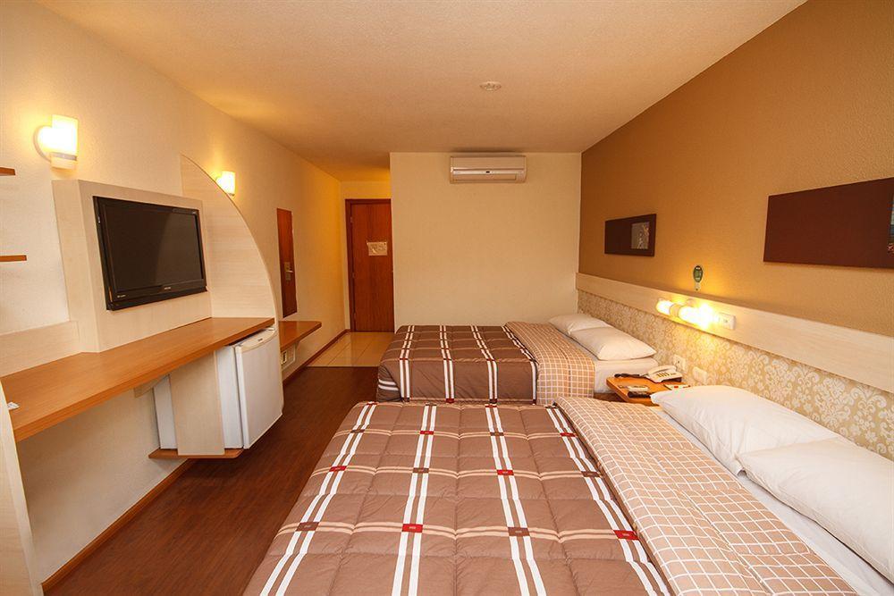 Hotel 10 Itajai/Navegantes Eksteriør billede